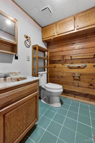 211 Whispering Hills Lane, Wappapello, MO 63966