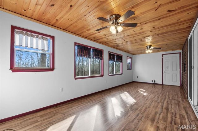 211 Whispering Hills Lane, Wappapello, MO 63966