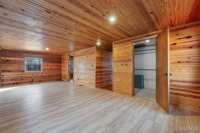 211 Whispering Hills Lane, Wappapello, MO 63966