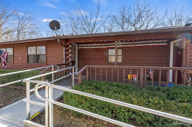 211 Whispering Hills Lane, Wappapello, MO 63966