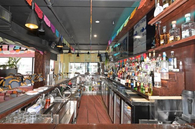 31 S Middle Neck Road, Great Neck, NY 11021