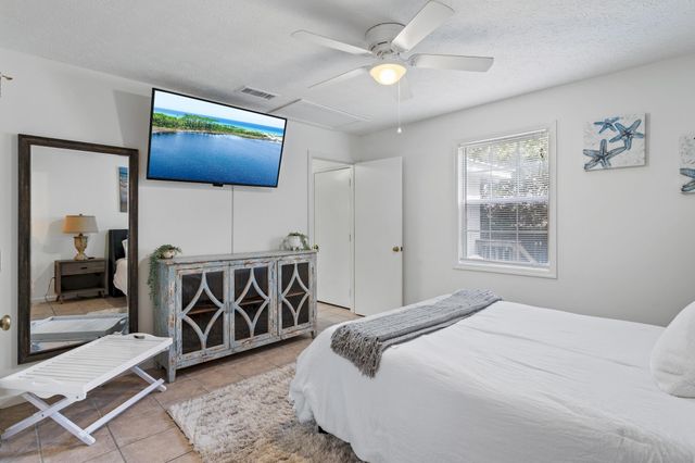 21724 Sunset Avenue, Panama City Beach, FL 32413