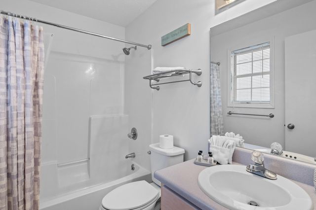 21724 Sunset Avenue, Panama City Beach, FL 32413