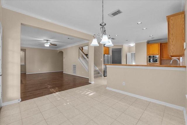 402 Starleaf Lane, Pearland, TX 77584