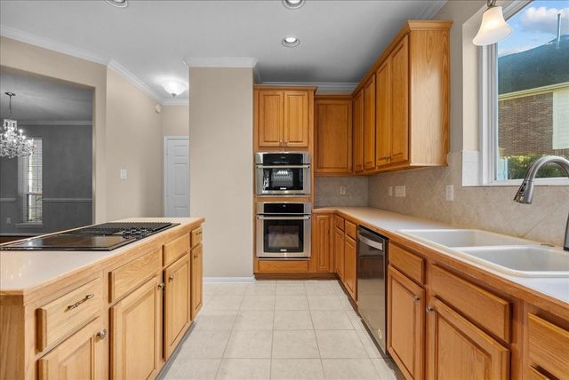 402 Starleaf Lane, Pearland, TX 77584