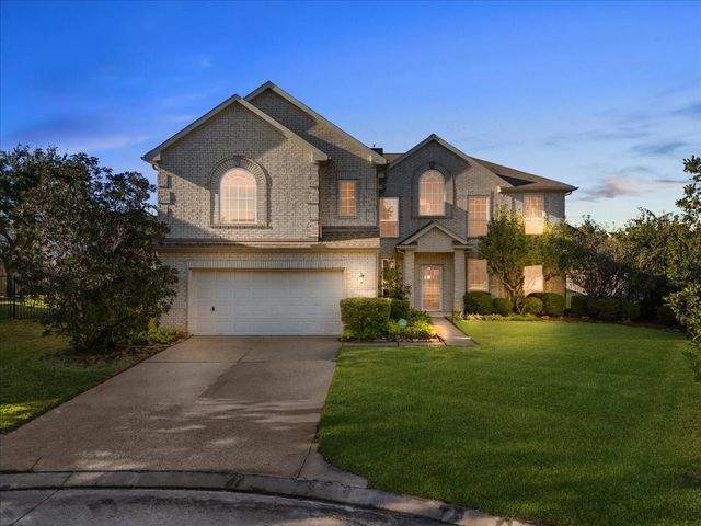 402 Starleaf Lane, Pearland, TX 77584