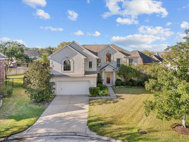 402 Starleaf Lane, Pearland, TX 77584
