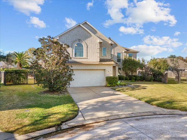 402 Starleaf Lane, Pearland, TX 77584