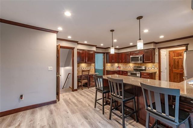 1377 Red Fox Run SW, Lilburn, GA 30047