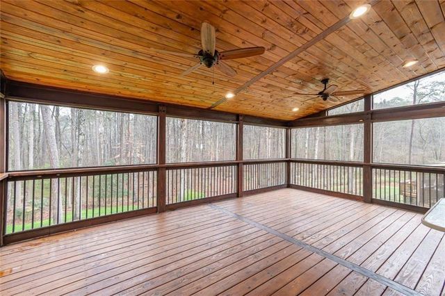 1377 Red Fox Run SW, Lilburn, GA 30047
