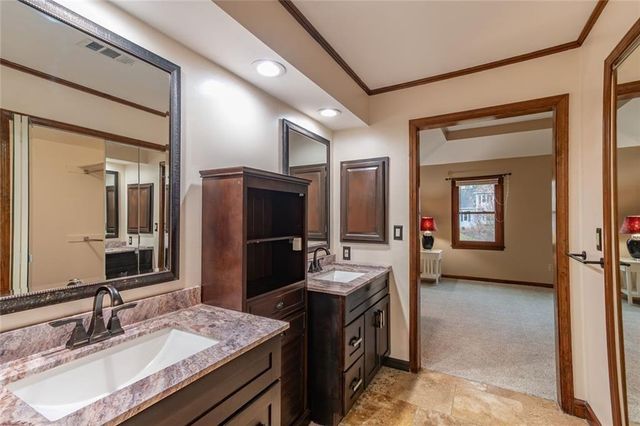 1377 Red Fox Run SW, Lilburn, GA 30047
