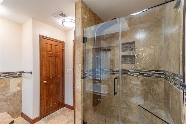 1377 Red Fox Run SW, Lilburn, GA 30047