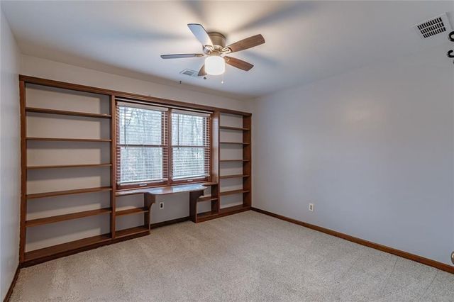1377 Red Fox Run SW, Lilburn, GA 30047