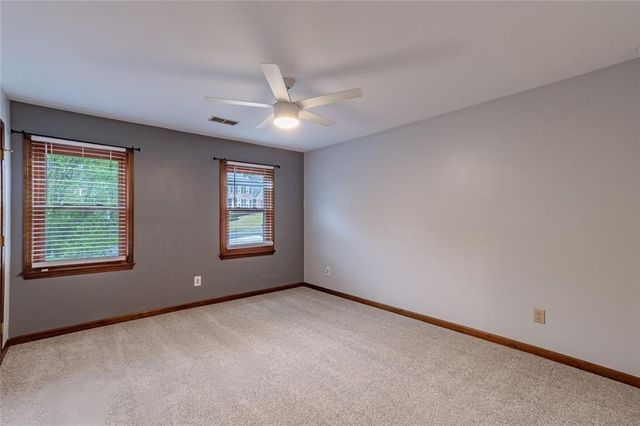 1377 Red Fox Run SW, Lilburn, GA 30047