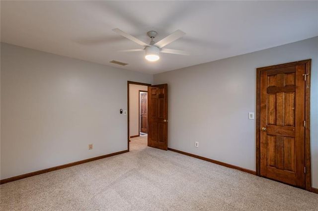 1377 Red Fox Run SW, Lilburn, GA 30047