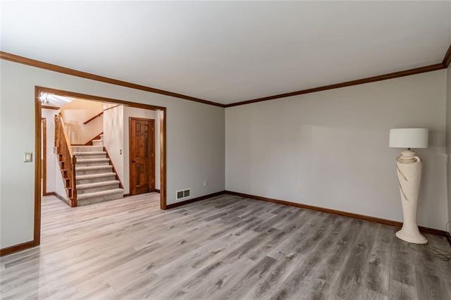 1377 Red Fox Run SW, Lilburn, GA 30047