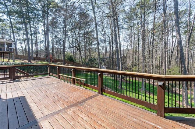 1377 Red Fox Run SW, Lilburn, GA 30047