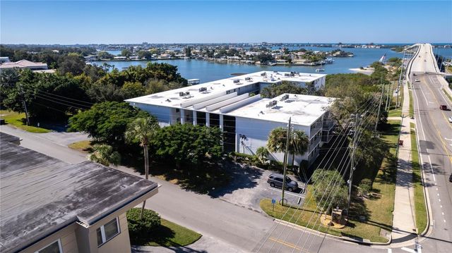 50 HARBOR VIEW LANE 11, Belleair Bluffs, FL 33770