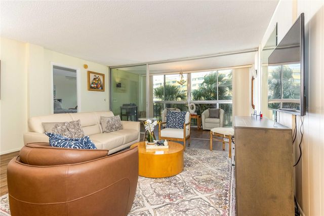 50 HARBOR VIEW LANE 11, Belleair Bluffs, FL 33770