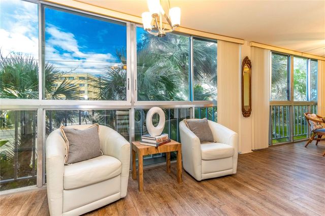 50 HARBOR VIEW LANE 11, Belleair Bluffs, FL 33770