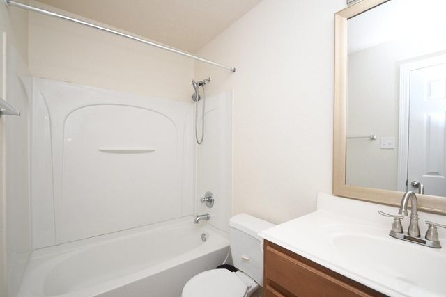 3306 Southern Grove Lane, Pearland, TX 77584