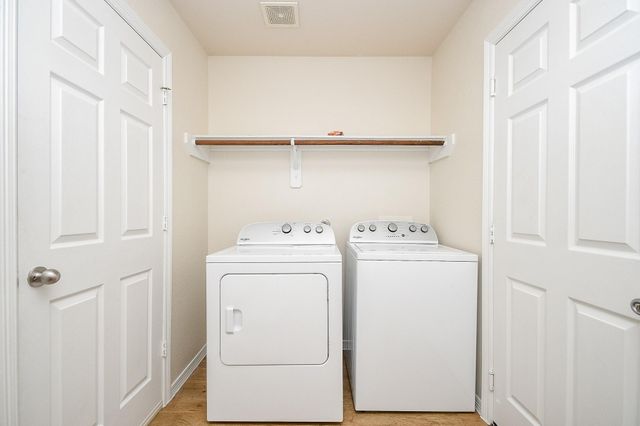 3306 Southern Grove Lane, Pearland, TX 77584