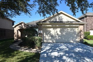 3306 Southern Grove Lane, Pearland, TX 77584