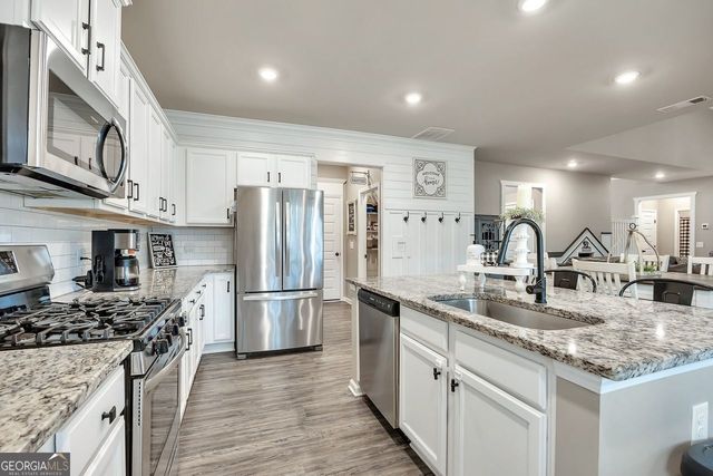 175 RIDGEWOOD Way, Dallas, GA 30132