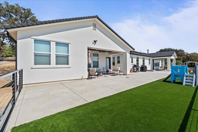 3775 Bell Rd, Auburn, CA 95603