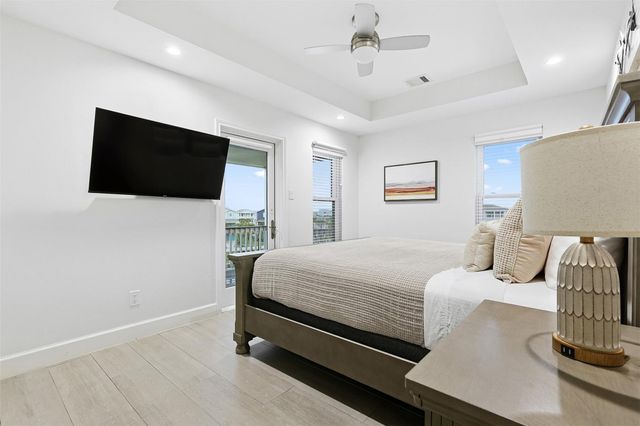 4119 Royal Tern Lane, Galveston, TX 77554