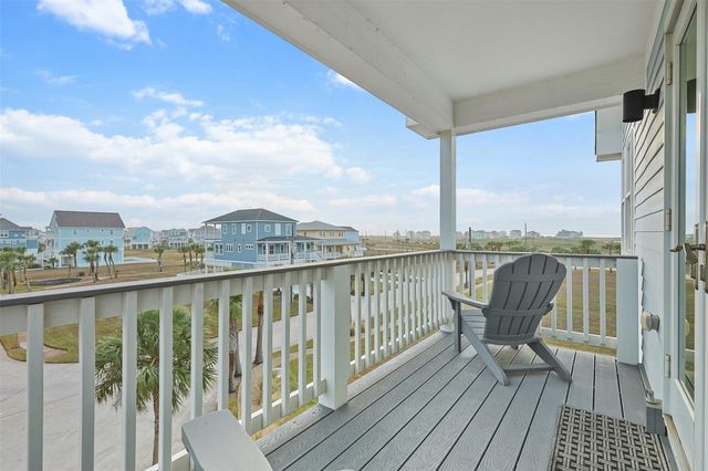 4119 Royal Tern Lane, Galveston, TX 77554