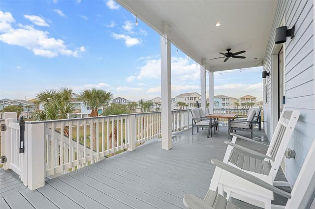 4119 Royal Tern Lane, Galveston, TX 77554