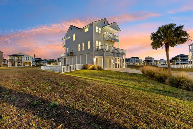 4119 Royal Tern Lane, Galveston, TX 77554