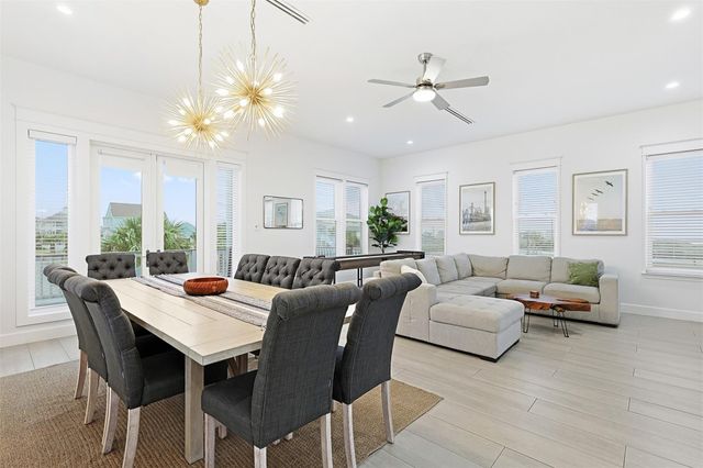 4119 Royal Tern Lane, Galveston, TX 77554