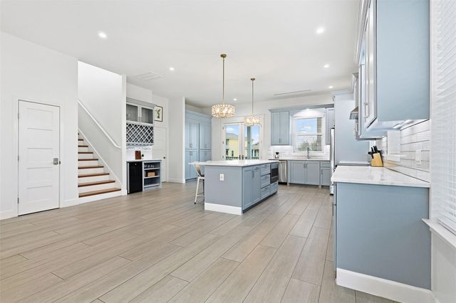 4119 Royal Tern Lane, Galveston, TX 77554