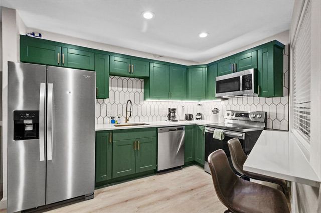 1840 Burton DR 192, Austin, TX 78741