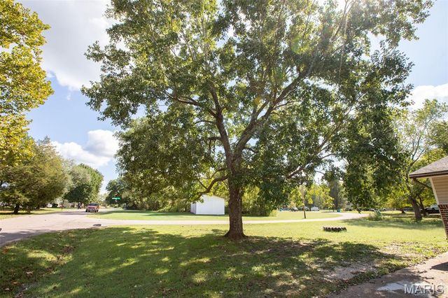 12600 Beaver Manor Road, Rolla, MO 65401