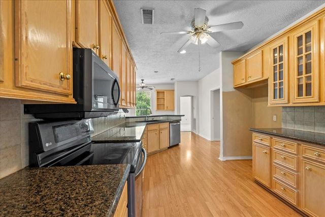 1607 Delta Street, Baytown, TX 77523