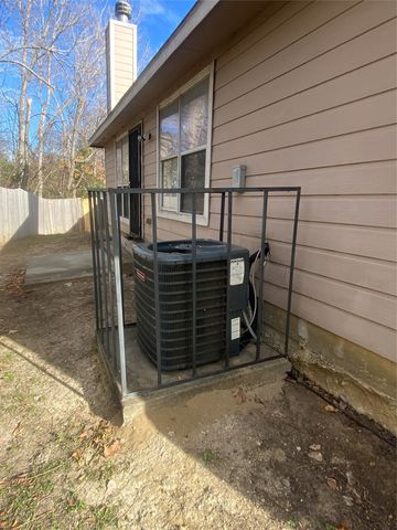 1417 Marena Moore Court, Dallas, TX 75232