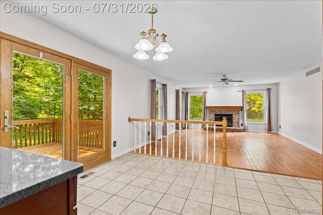 9019 Silver Pine Drive, Green Oak Township, MI 48178