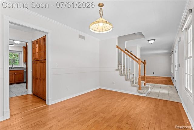 9019 Silver Pine Drive, Green Oak Township, MI 48178