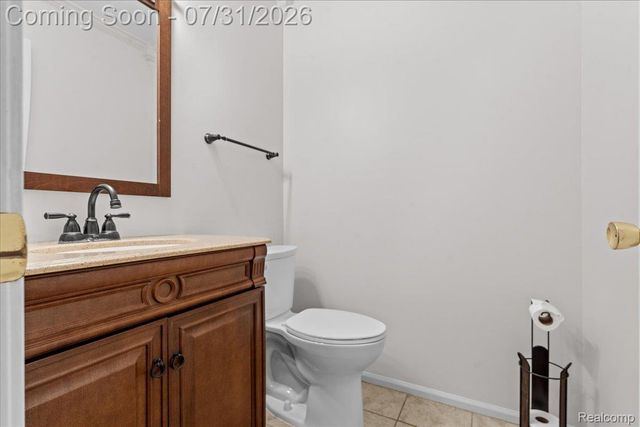 9019 Silver Pine Drive, Green Oak Township, MI 48178