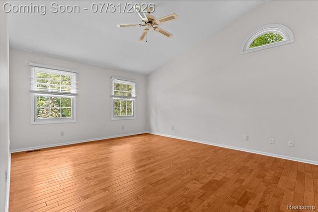 9019 Silver Pine Drive, Green Oak Township, MI 48178