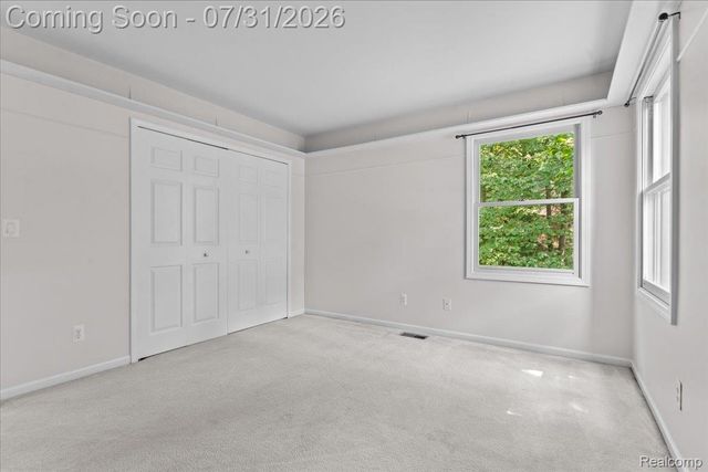 9019 Silver Pine Drive, Green Oak Township, MI 48178
