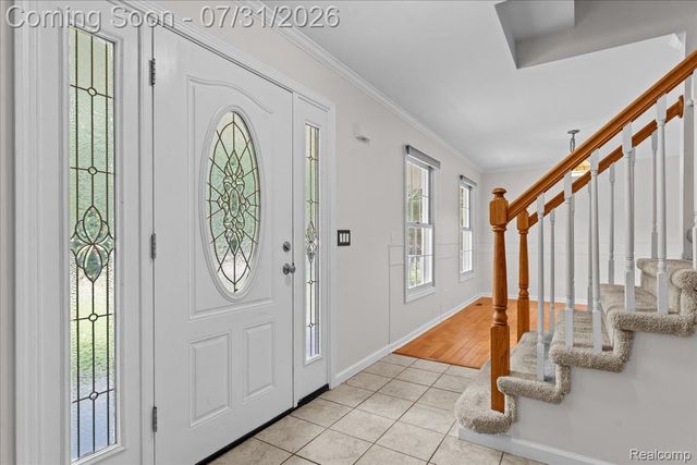 9019 Silver Pine Drive, Green Oak Township, MI 48178