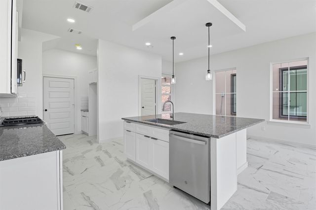 2927 El Fenice Lane, Houston, TX 77057