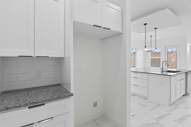 2927 El Fenice Lane, Houston, TX 77057