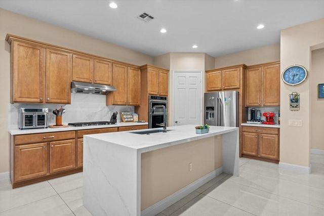 40596 Corte Los Cerritos, Indio, CA 92203