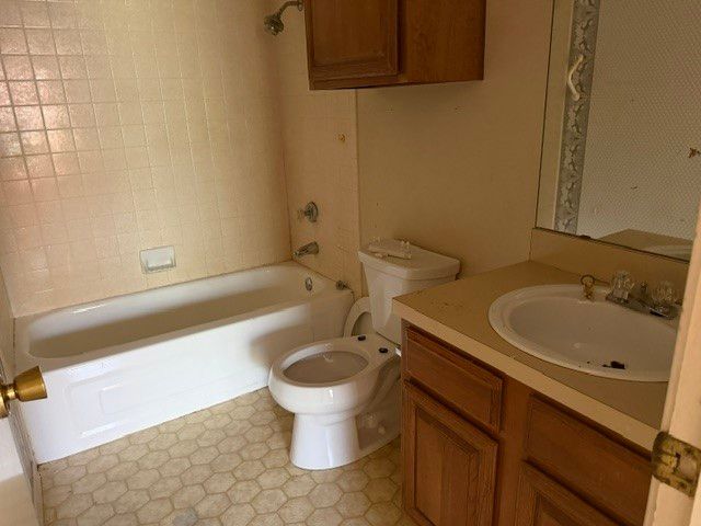 9801 Royal Lane 308, Dallas, TX 75231