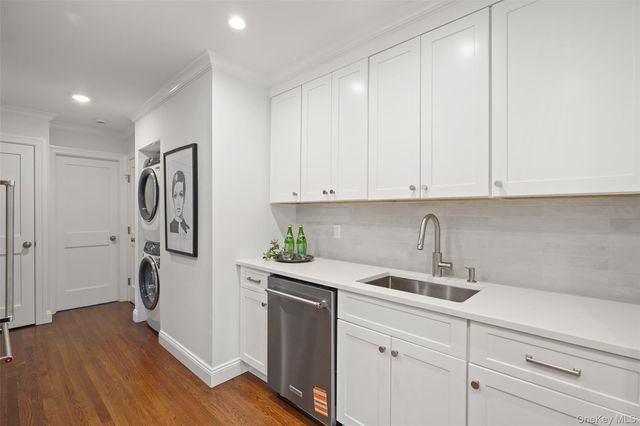 11 Orchard Avenue 3, Rye, NY 10580